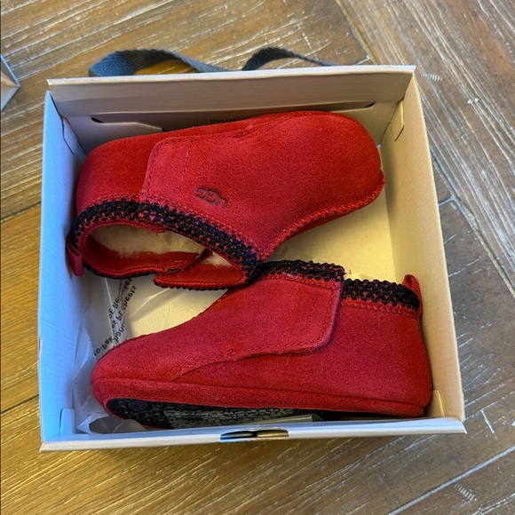 UGG BABY TASMAN BABY 12-18 MONTHS - Picture 2 of 5